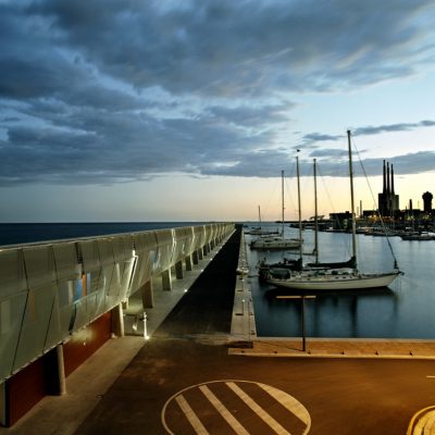 DIQUE PUERTO BADALONA